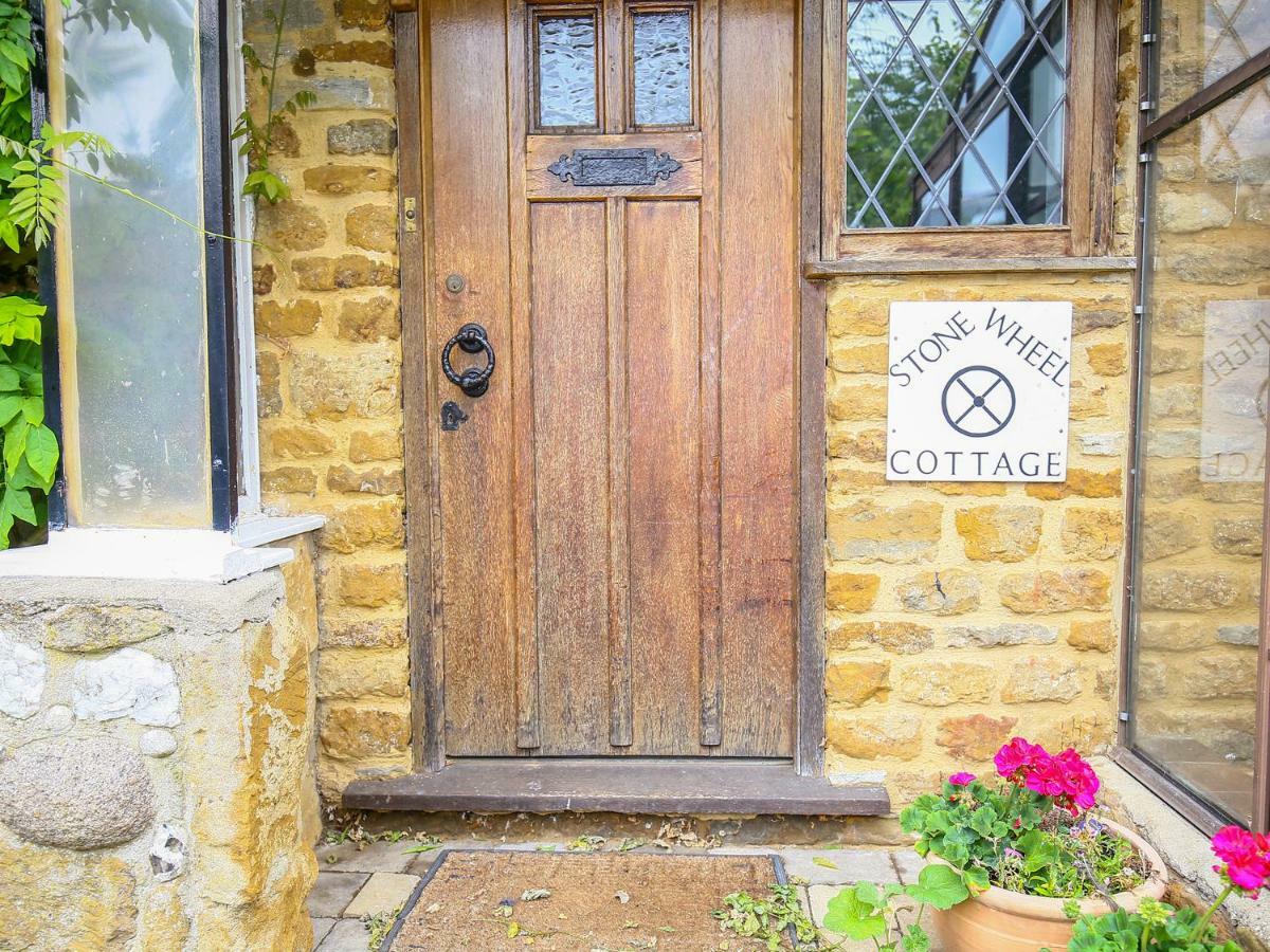 Stone Wheel Cottage Hook Norton ภายนอก รูปภาพ